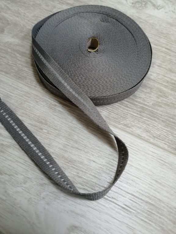 Светоотражающая лента